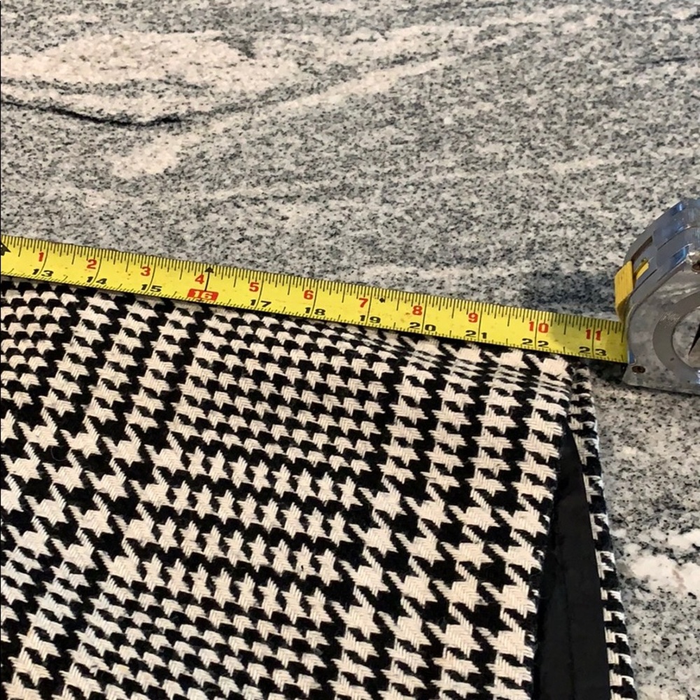 Liz Claiborne Houndstooth Skirt - Picture 7 of 7
